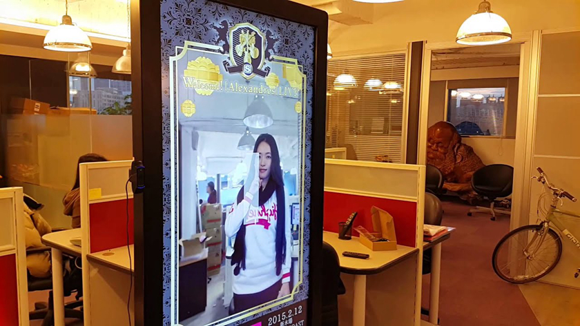 多媒體互動摳像拍照的設備組成-蘇州好奇數字科技有限公司