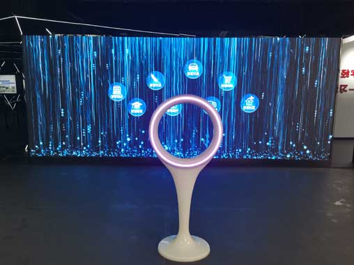 leap motion體感互動手勢環(huán)與LED拼接屏的互動演繹