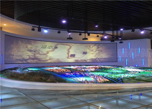 弧幕投影在城市規(guī)劃館的應(yīng)用場景-好奇數(shù)字科技