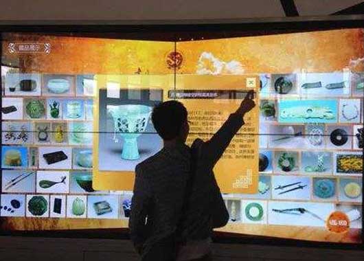 觸摸一體機在展館展廳的應用場景