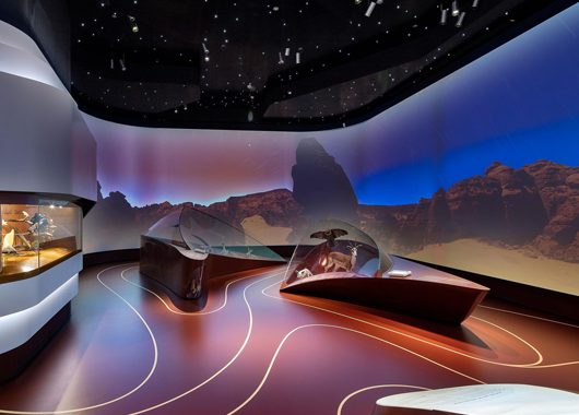 弧幕投影在博物館、展覽館的應(yīng)用場景-好奇數(shù)字科技